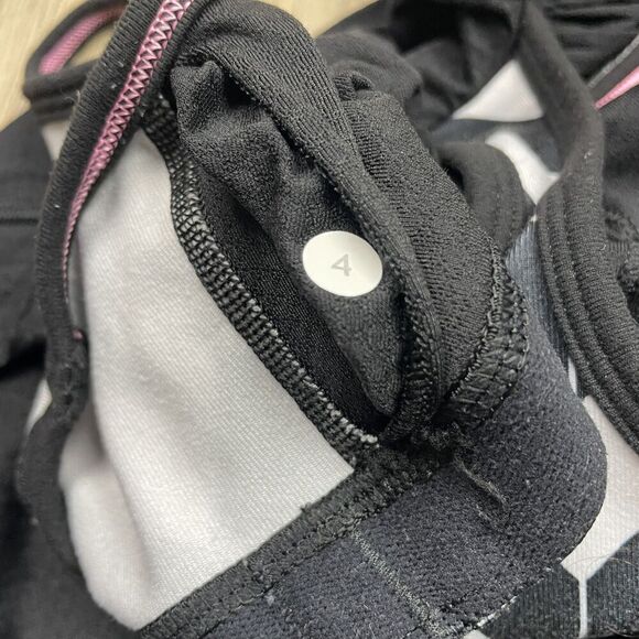 Lululemon Athletica Tank Top Womens 4 Black Chevron Racerback Shelf Bra Athletic - Picture 6 of 7